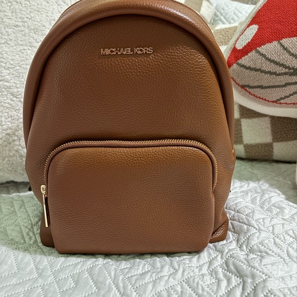 Michael Kors medium sized brown backpack - Picture 2 of 3